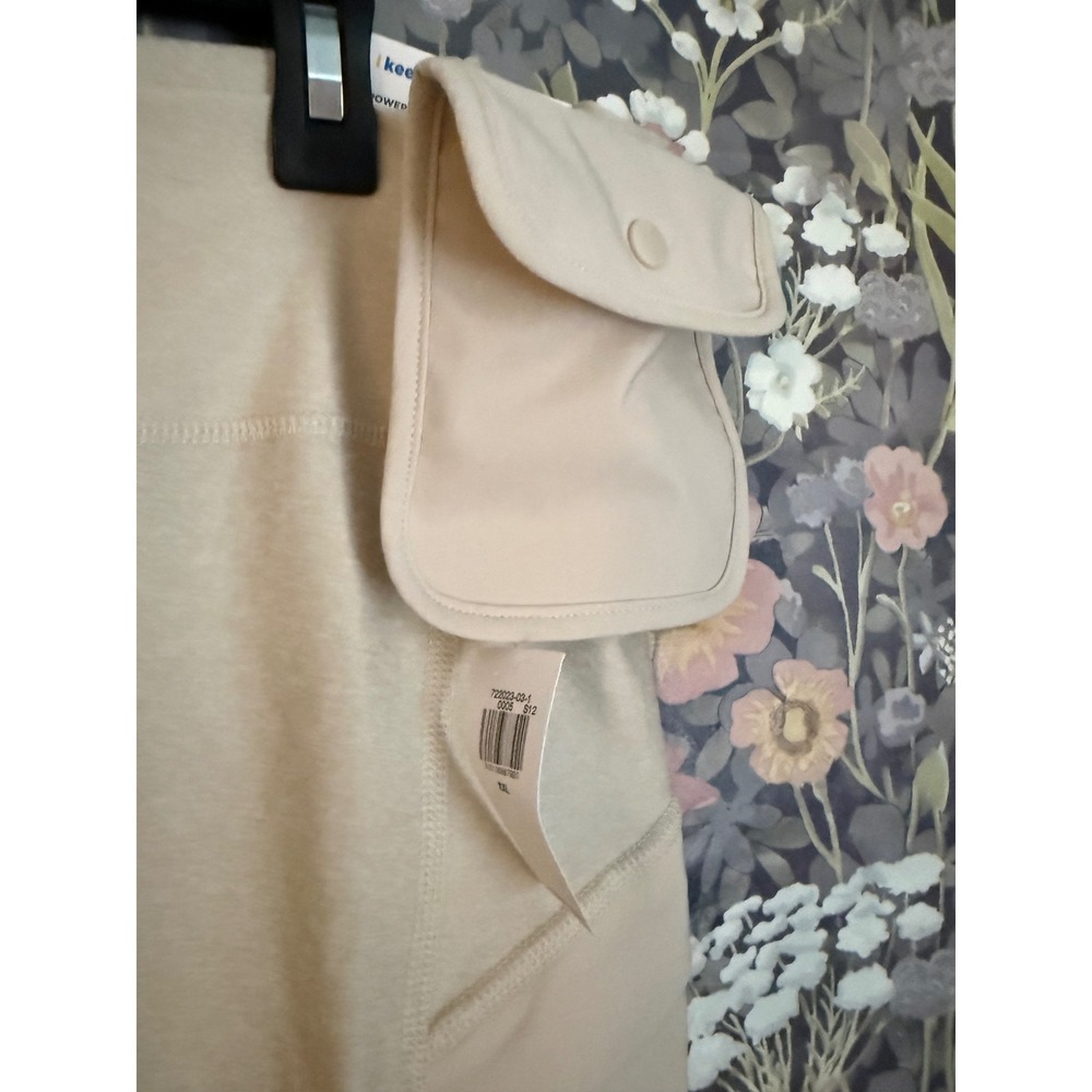 Old Navy GO-DRY PowerSoft Leggings Cargo Pockets Beige XXL‎ - Picture 6 of 10
